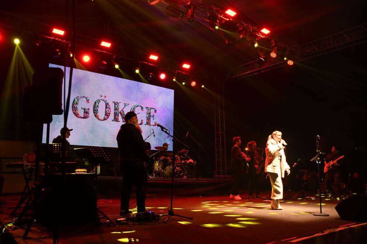 Gökçe, Köyceğiz’de Yeni Yıl Coşkusunu Sahneye Taşıdı 4